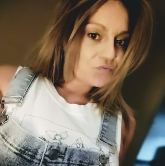 Meet your Posher, Jennifer - Picture 1 of 1